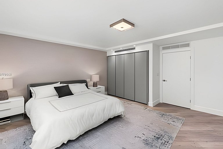 The Perfect Haven | 3BR/3BTH | City View Balcony