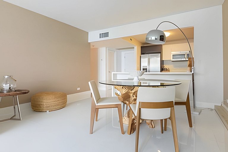 The Perfect Stay | 1BR | Oceanfront Balcony