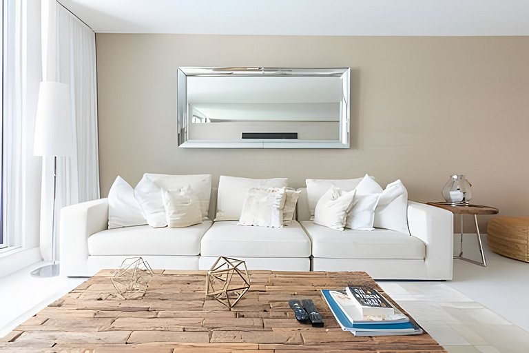 The Perfect Stay | 1BR | Oceanfront Balcony