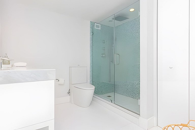 The Perfect Stay | 1BR | Oceanfront Balcony