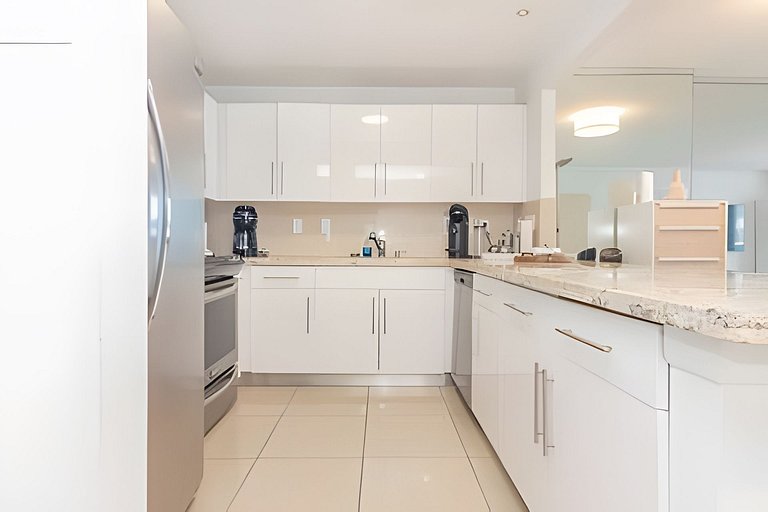 Beachfront Escape | 2BR | Balcony & Ocean View