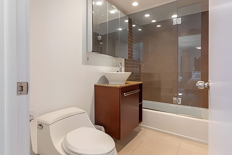 Beachfront Escape | 2BR | Balcony & Ocean View