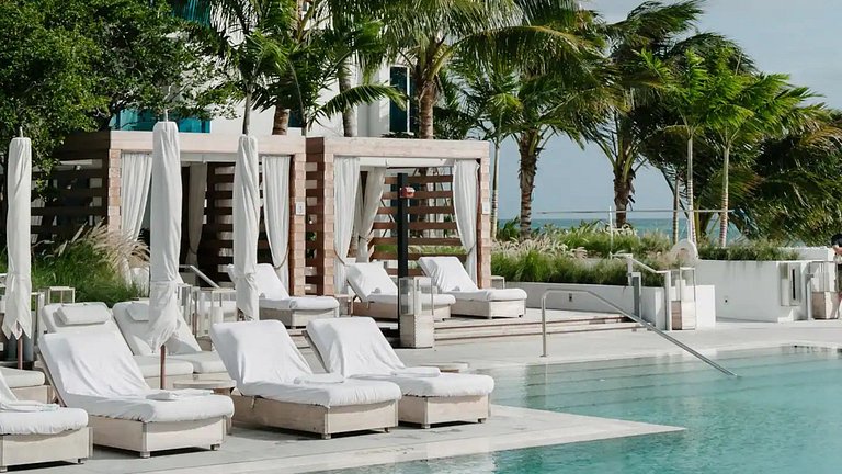 Sunrise by the Sea: 2|BR Ocean View with Balcony