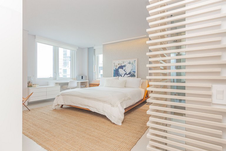 Sunrise by the Sea: 2|BR Ocean View with Balcony