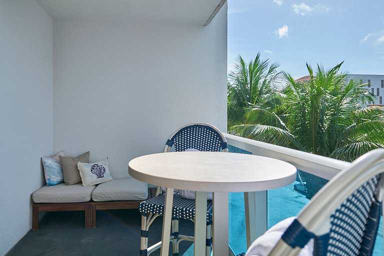 Charming Luxury Studio with Balcony