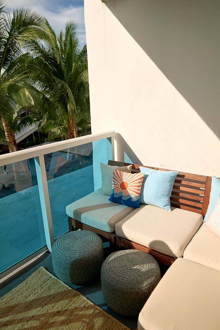 Charming Luxury Studio with Balcony