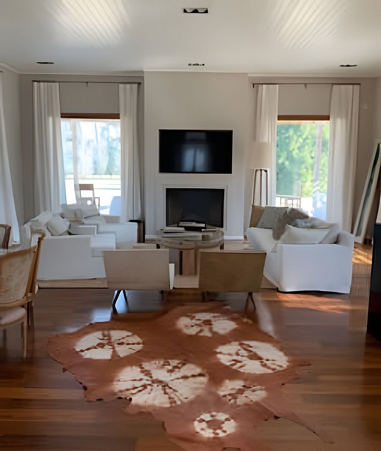 Encanto Silvestre, Casa de Campo