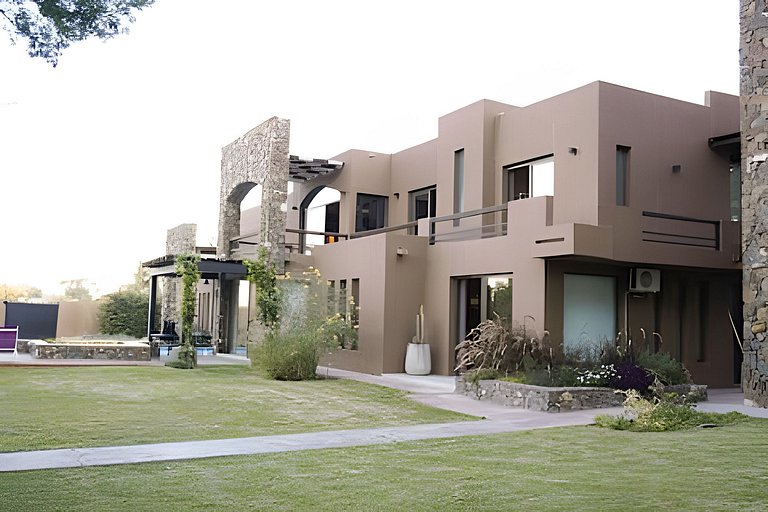 Casa boutique en Luján – Casa Prana by BMG
