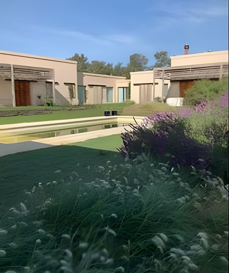 Encanto Silvestre, Casa de Campo