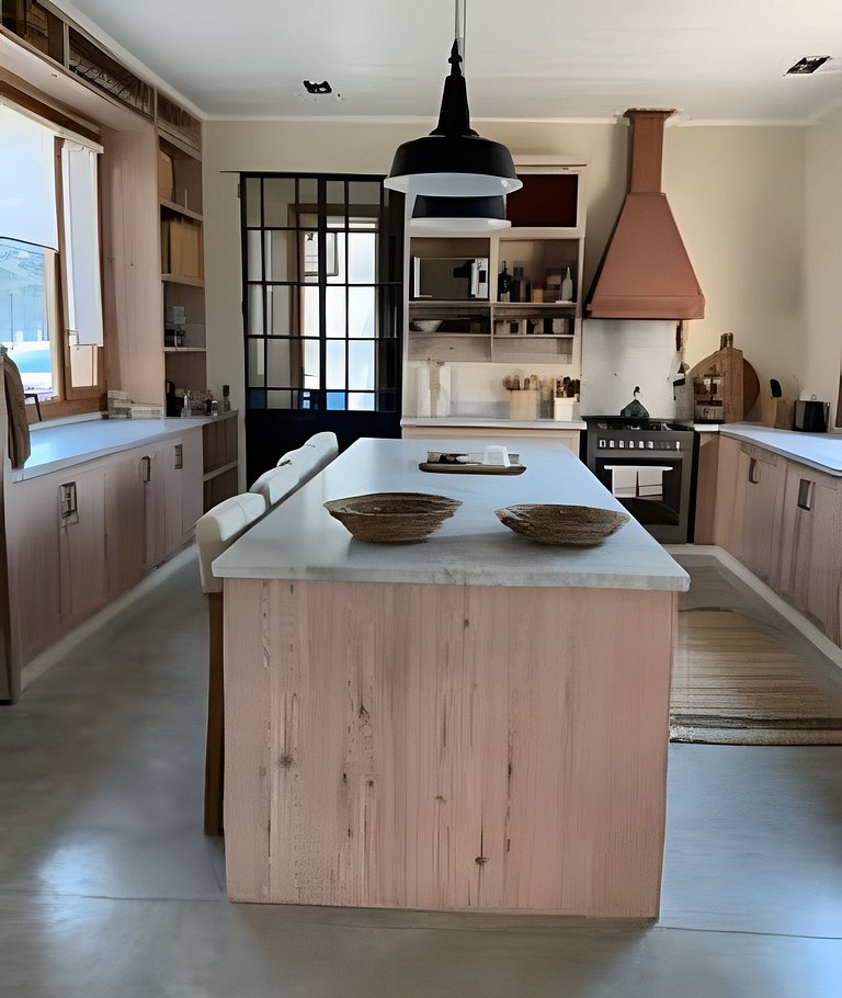 Encanto Silvestre, Casa de Campo