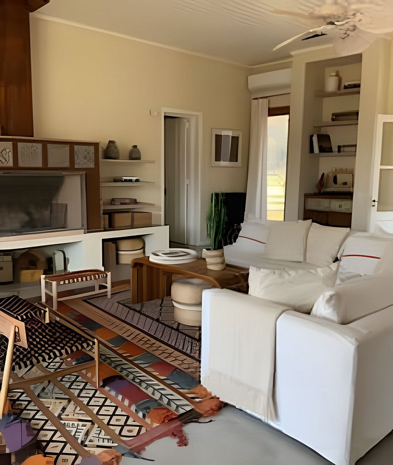 Encanto Silvestre, Casa de Campo