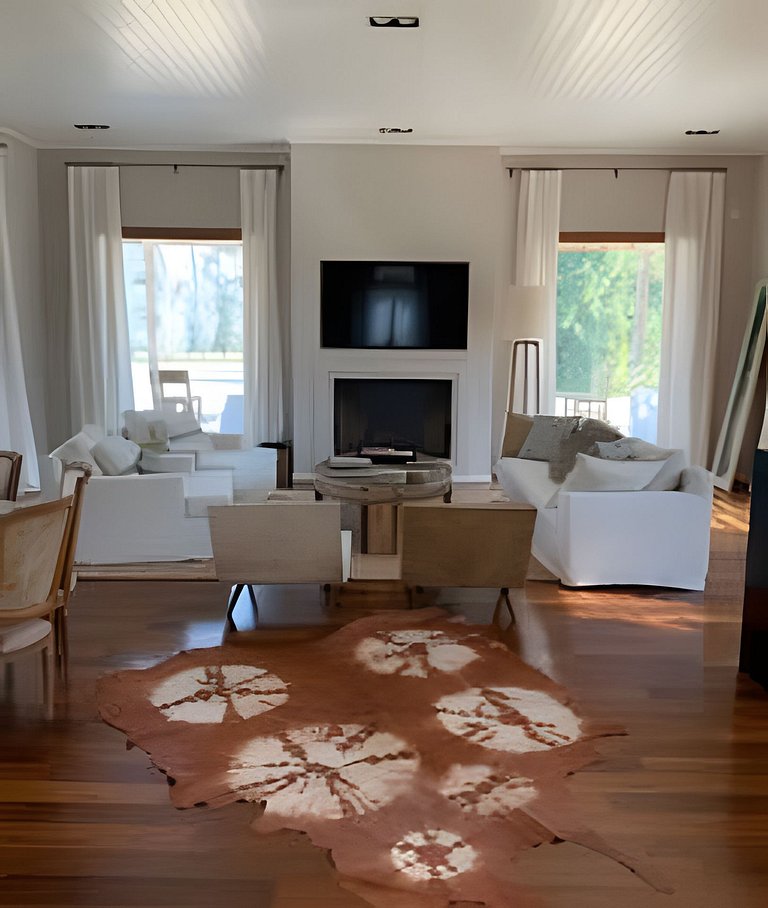 Encanto Silvestre, Casa de Campo